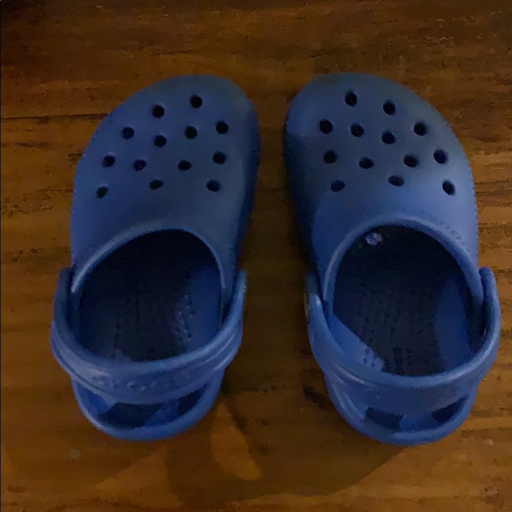 Toddler blue crocks